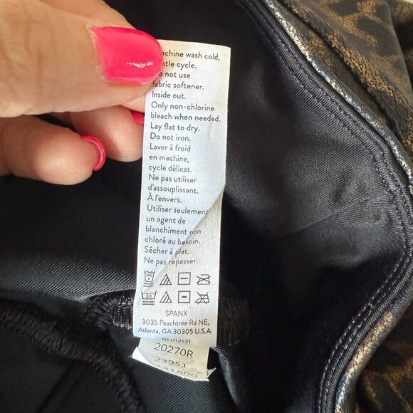 Women's L Spanx Faux Leather Leopard Leggings in Leopard Shine - Picture 8 of 8